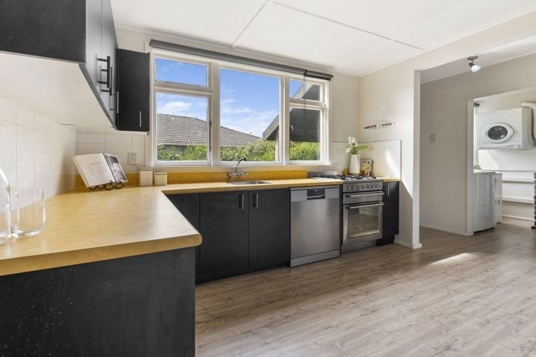 Photo of property in 153 Wairakei Road, Bryndwr, Christchurch, 8053