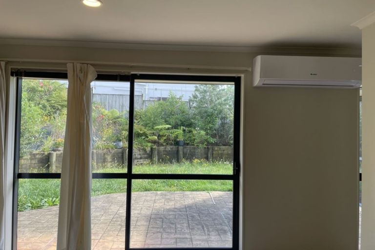 Photo of property in 88 Hugh Green Drive, Pinehill, Auckland, 0632