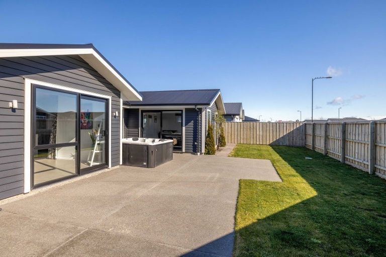 Photo of property in 2 Hickmott Street, Rangiora, 7400