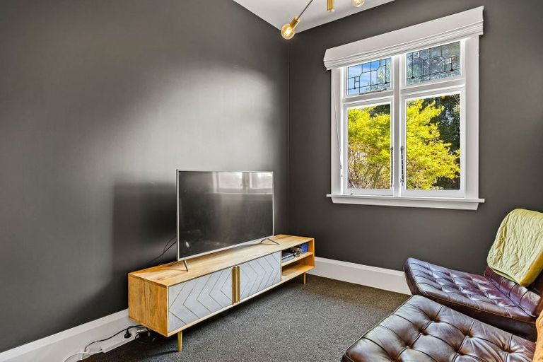 Photo of property in 14 Valley Road, Cashmere, Christchurch, 8022