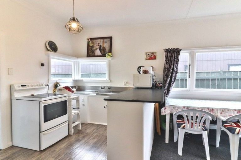 Photo of property in 175 Ferguson Street, West End, Palmerston North, 4412