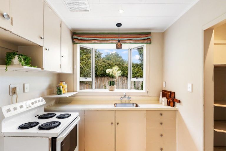 Photo of property in 2a Herrick Street, Marewa, Napier, 4110