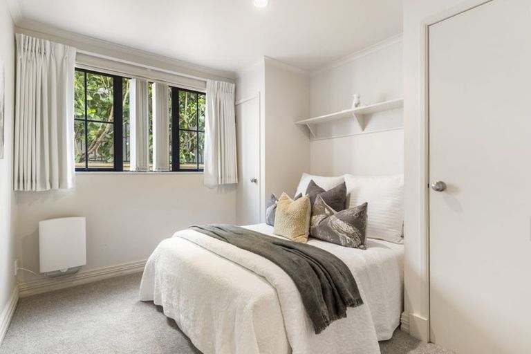 Photo of property in 2c/7-11 Bute Road, Browns Bay, Auckland, 0630