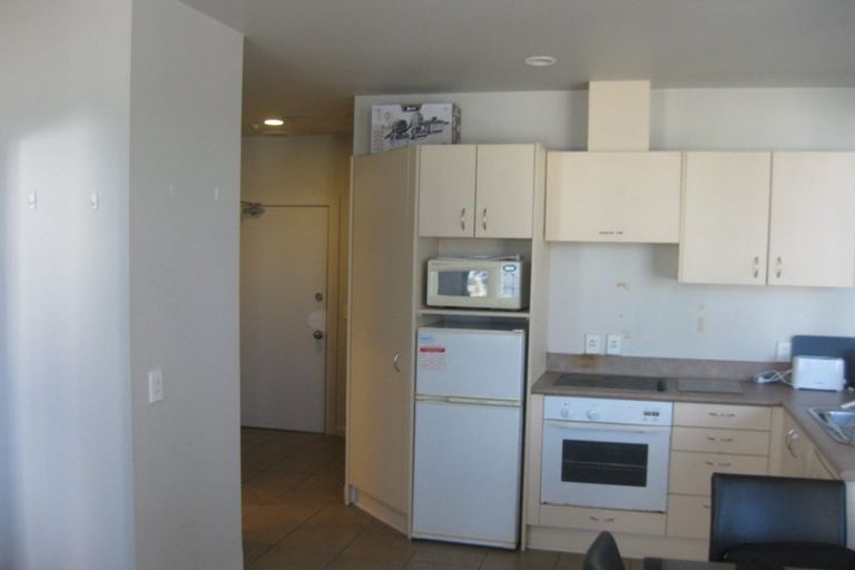 Photo of property in Terrace Tower Apartments, 4a/126 The Terrace, Wellington Central, Wellington, 6011