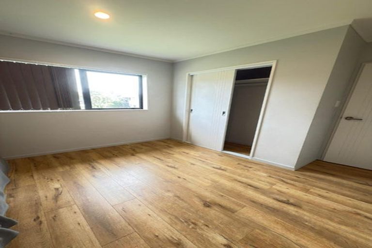 Photo of property in 20 Imperial Place, Henderson, Auckland, 0612