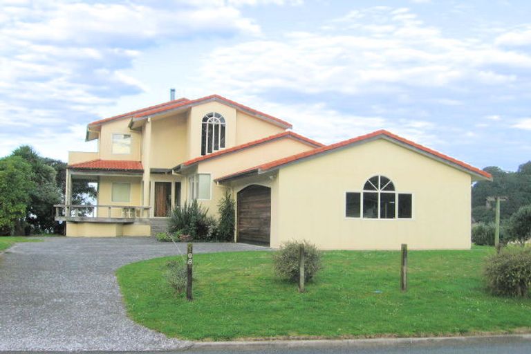 Photo of property in 108 Bambury Place, Onemana, Whangamata, 3691