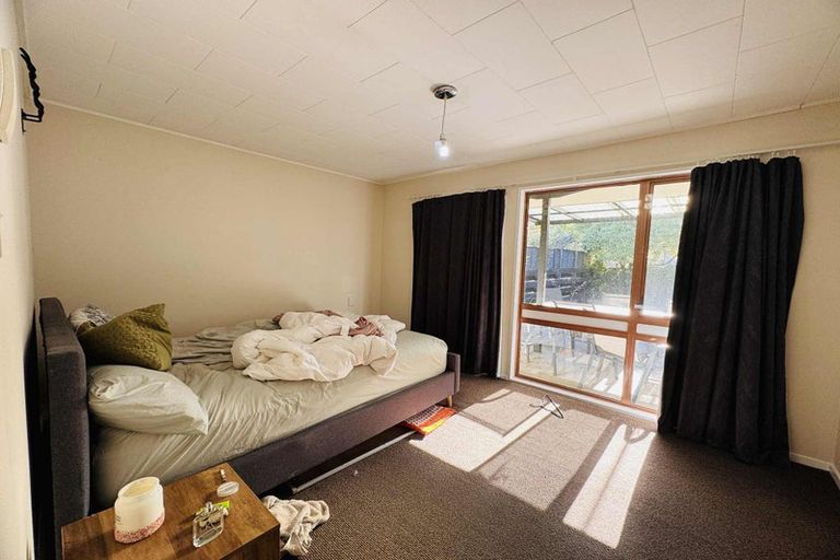 Photo of property in 13c Colombo Street, Hokowhitu, Palmerston North, 4410