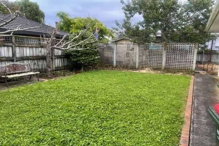 Photo of property in 2/35 Collingwood Street, Waterloo, Lower Hutt, 5011