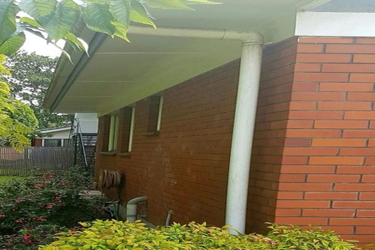 Photo of property in 1/1 Trentham Road, Papakura, 2110