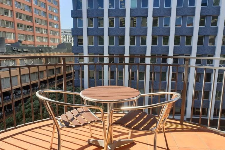 Photo of property in Atrium Towers, 6d/154 The Terrace, Wellington Central, Wellington, 6011