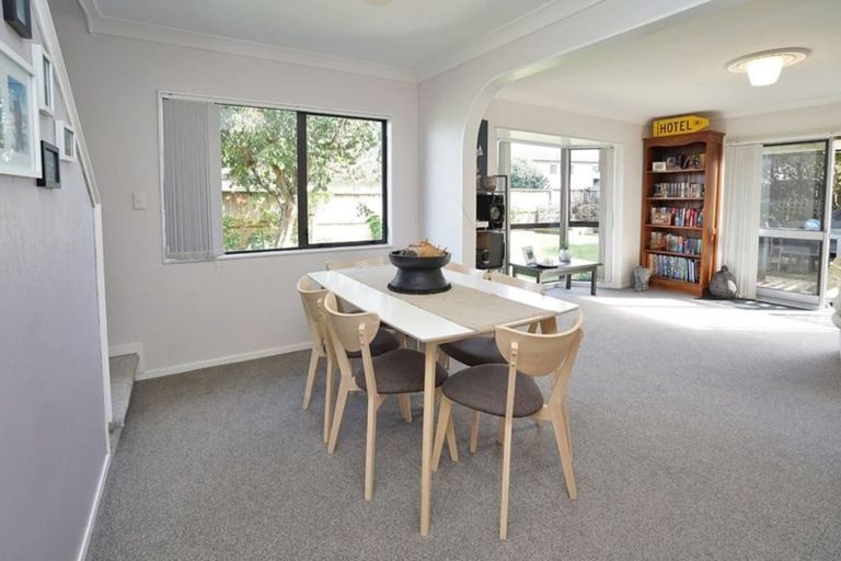 Photo of property in 42 Dixon Road, Fitzroy, Hamilton, 3206