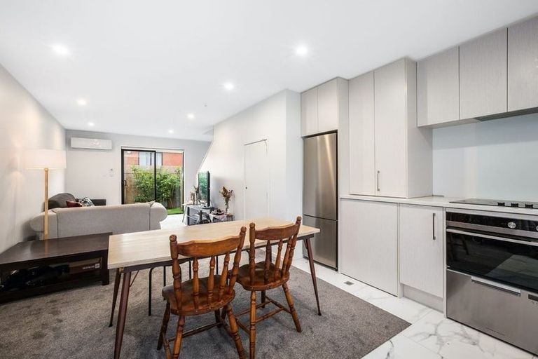 Photo of property in 4/324 Oxford Terrace, Avalon, Lower Hutt, 5011