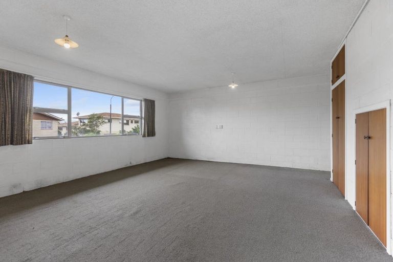 Photo of property in 5 Fairfax Terrace, Frankleigh Park, New Plymouth, 4310