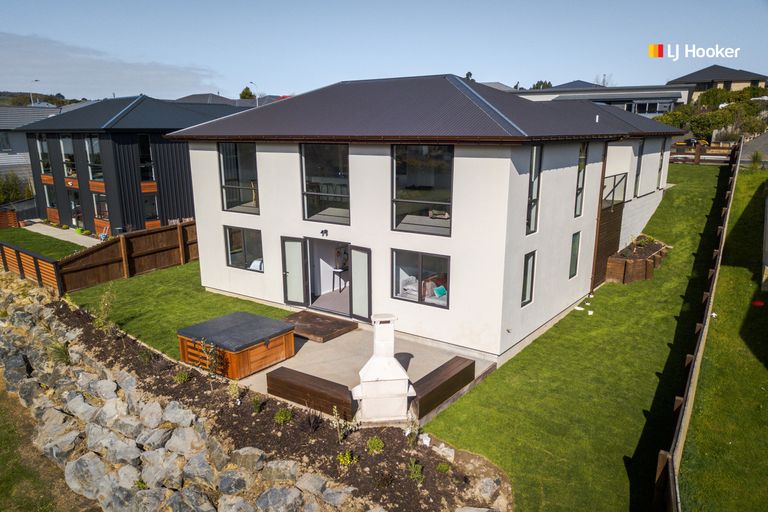 Photo of property in 27 Grandvista Drive, Green Island, Dunedin, 9018