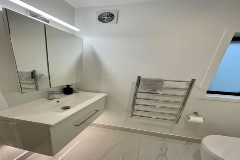 Photo of property in 156a Ti Rakau Drive, Pakuranga, Auckland, 2010