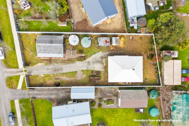 Photo of property in 9 Wear Street, Rongotea, 4476