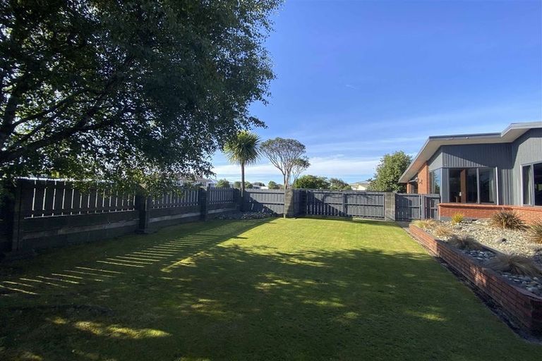 Photo of property in 32 Regent Street, Newfield, Invercargill, 9812