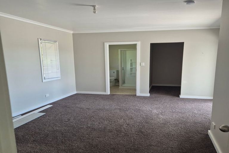 Photo of property in 137 Griffin Road, Maungaturoto, 0583