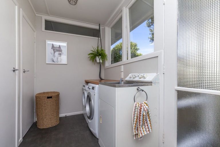 Photo of property in 80 Renown Road, Raumati South, Paraparaumu, 5032