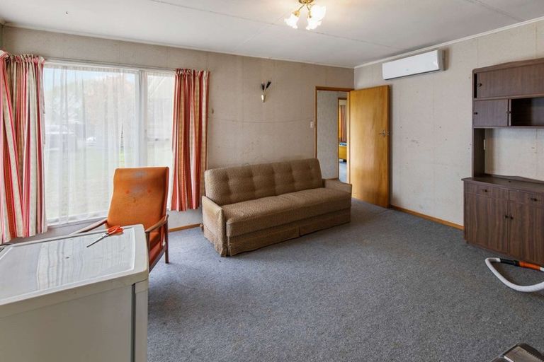 Photo of property in 8 Waterford Place, Westbrook, Palmerston North, 4412