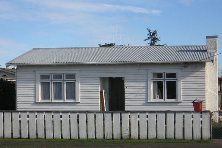 Photo of property in 4 Reeve Street, Levin, 5510