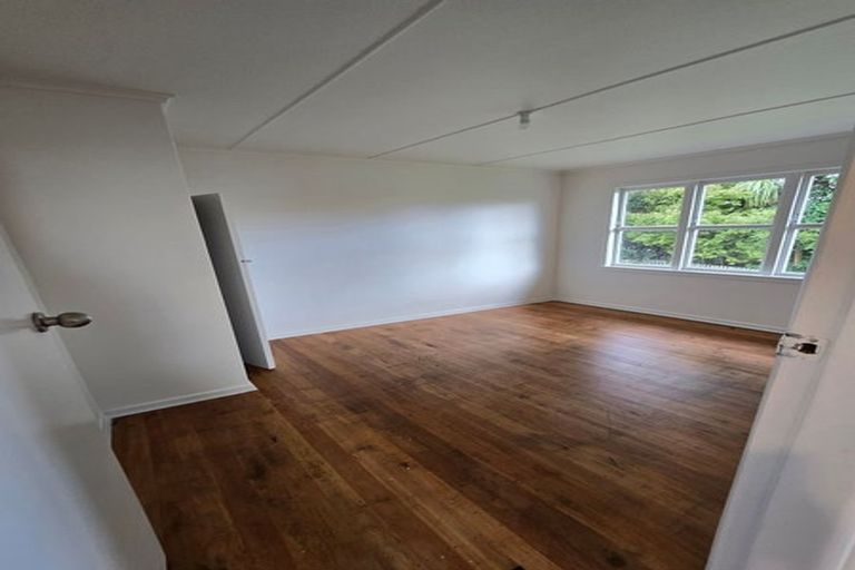 Photo of property in 17 Collingwood Road, Waiuku, 2123