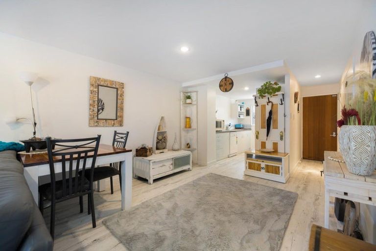 Photo of property in 2/1062 Frankton Road, Frankton, Queenstown, 9300