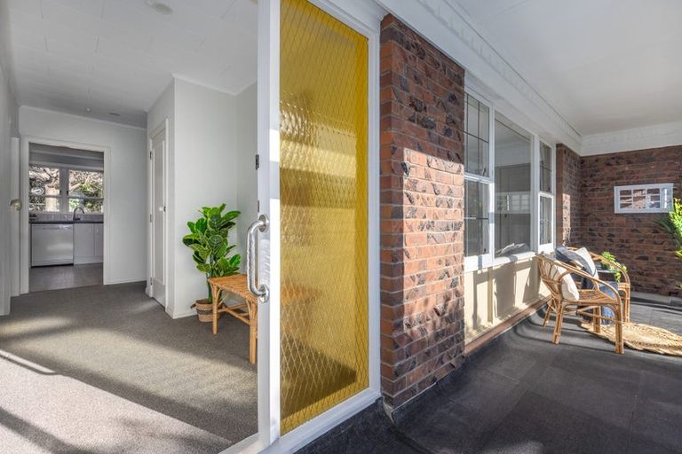 Photo of property in 71a Nimmo Avenue East, Waikanae, 5036