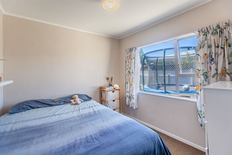Photo of property in 16 Guildford Street, Tamatea, Napier, 4112