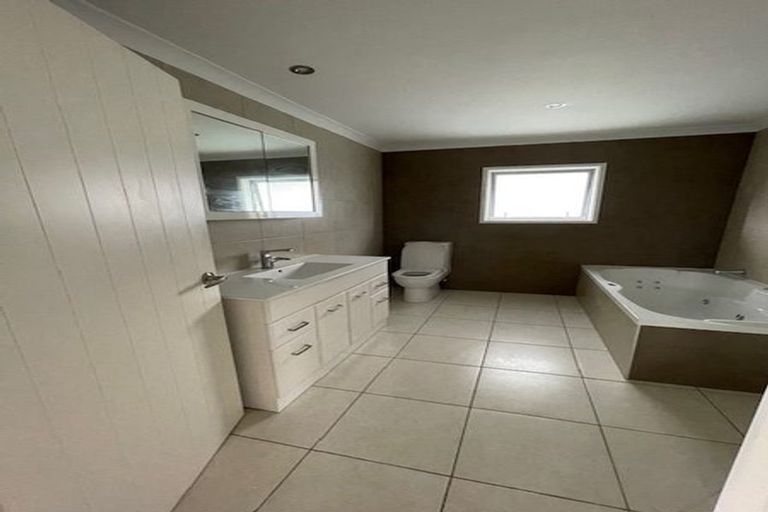 Photo of property in 10 Gold Street, Albany Heights, Auckland, 0632