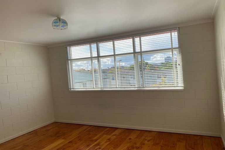 Photo of property in 9 Esplanade Road, Mount Eden, Auckland, 1024