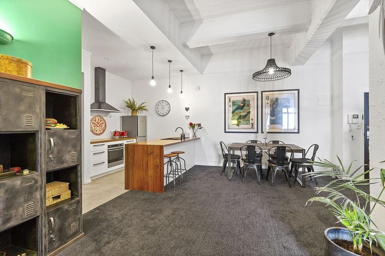 Photo of property in Tennyson Apartments, 13/25 Tennyson Street, Te Aro, Wellington, 6011