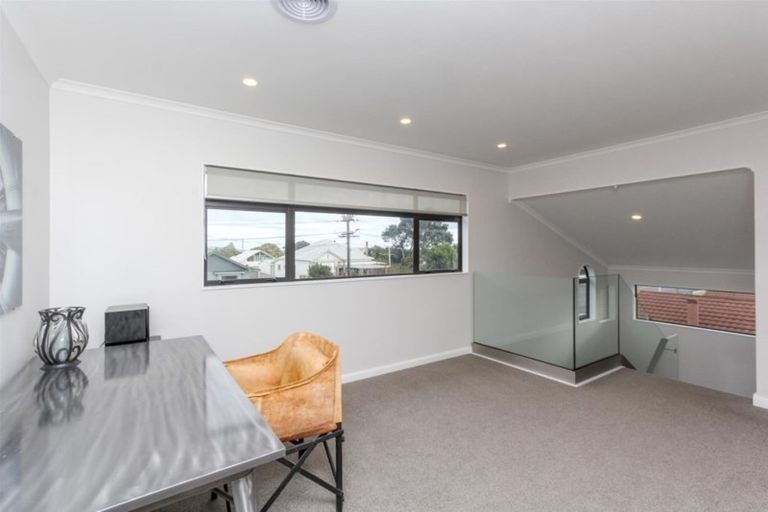 Photo of property in 1 Barriball Street, Fitzroy, New Plymouth, 4312