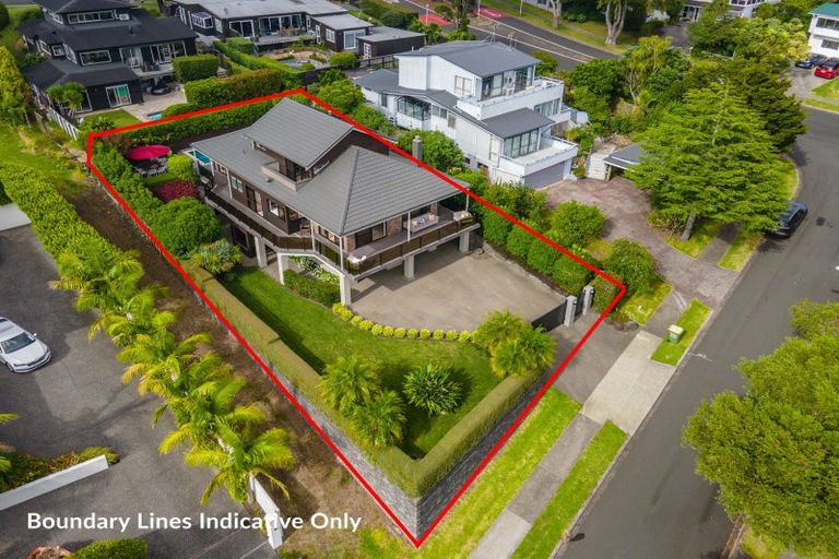 Photo of property in 3 Trident Place, Shelly Park, Auckland, 2014