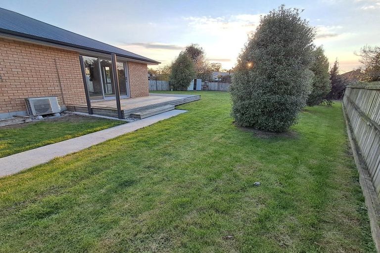 Photo of property in 8 Sandown Street, Waihola, Milton, 9073