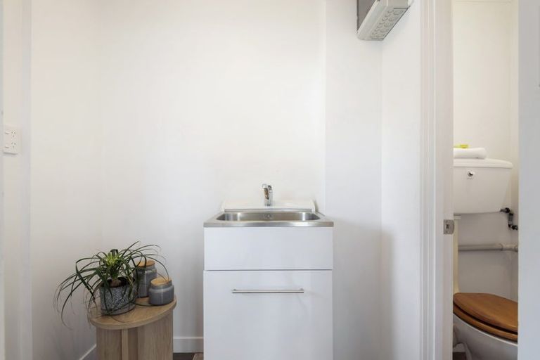 Photo of property in 2a Beaconsfield Street, Devonport, Auckland, 0624