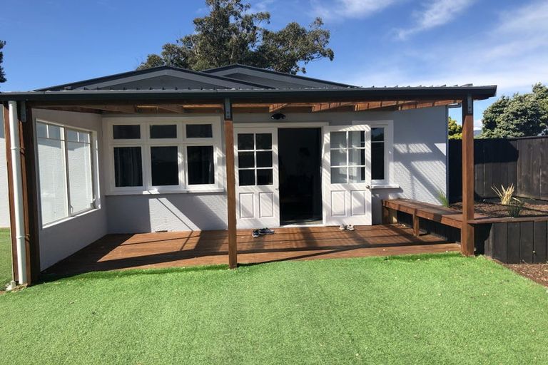 Photo of property in 17 Bluegum Road, Paraparaumu Beach, Paraparaumu, 5032