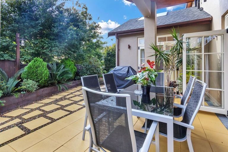 Photo of property in 6 Amber Glen, Albany, Auckland, 0632