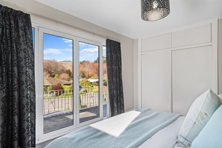 Photo of property in 12 Glamis Place, Cashmere, Christchurch, 8022