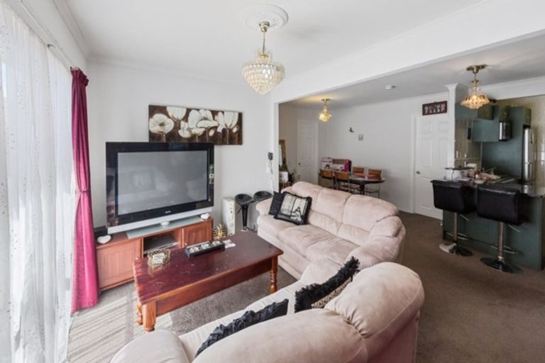 Photo of property in 14 Matarangi Road, East Tamaki, Auckland, 2013