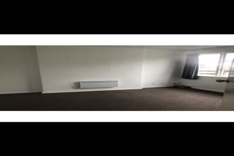 Photo of property in 7 Kotuku Street, Te Atatu Peninsula, Auckland, 0610