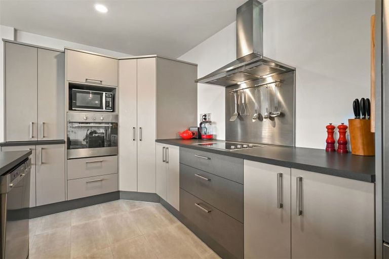 Photo of property in 15 Saint Thomas Place, Woolston, Christchurch, 8062