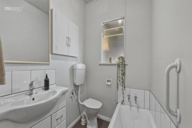 Photo of property in 10 Norton Street, Foxton Beach, Foxton, 4815