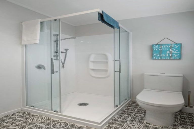 Photo of property in 8 Sandleigh Drive, Athenree, Katikati, 3177