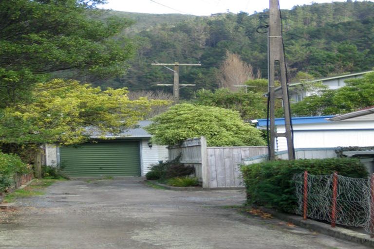 Photo of property in 15a Korau Grove, Stokes Valley, Lower Hutt, 5019