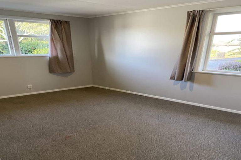 Photo of property in 6 Croall Crescent, St Andrews, Hamilton, 3200