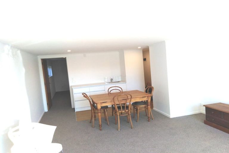 Photo of property in 1/34 Sylvan Avenue, Milford, Auckland, 0620