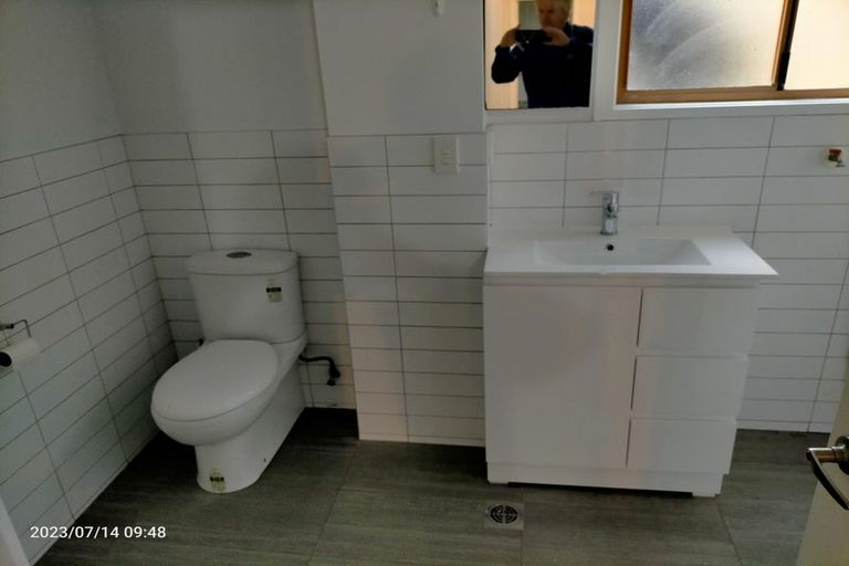 Photo of property in 24 Heaton Grove, Chatswood, Auckland, 0626