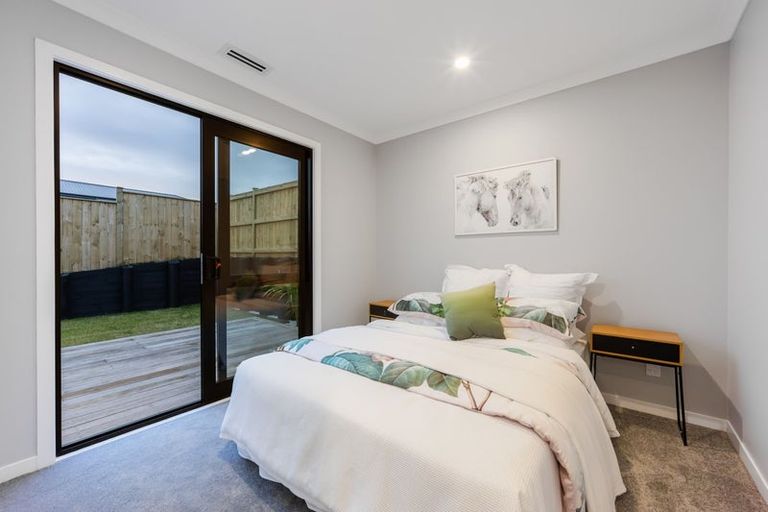 Photo of property in 49 Kumukumu Road, Long Bay, Auckland, 0630