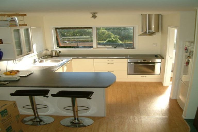 Photo of property in 1/152 Manuka Road, Bayview, Auckland, 0629